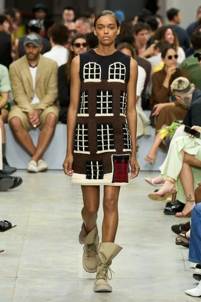 Look 47